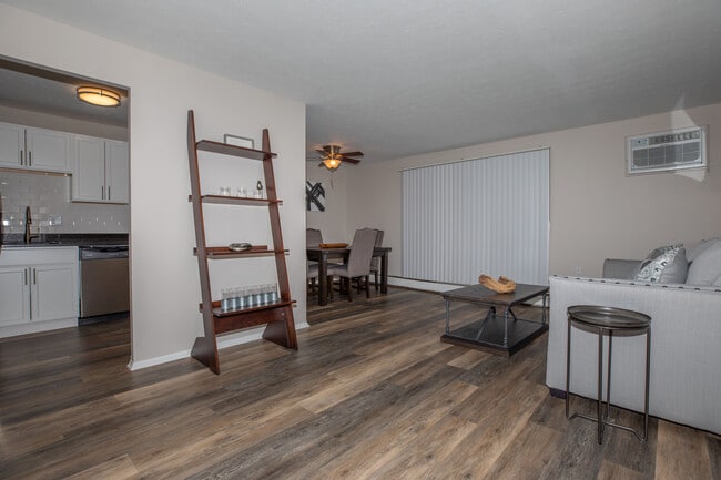 6900 Lofts