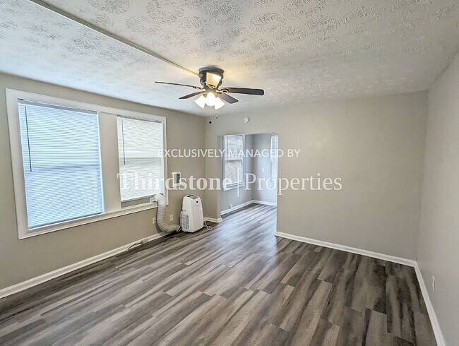 Photo - 2858 Olga Pl