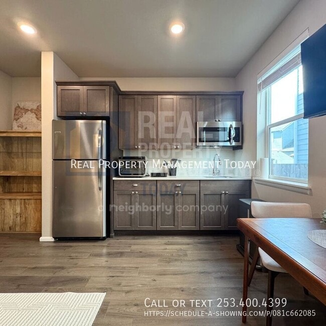 Photo - 3114 14th Ave NW