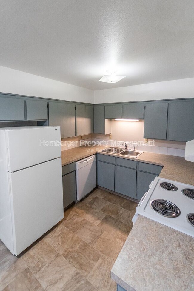 Photo - 2628 E Wellesley Ave Unit 4