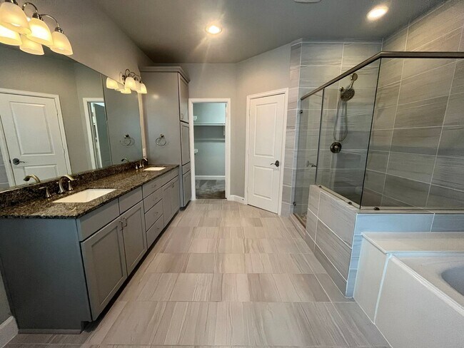 Photo - Stunning 3-story, 3 bedroom, 3.5 baths!! M...