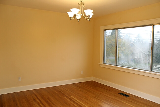 Photo - 3423 NE 54th Ave