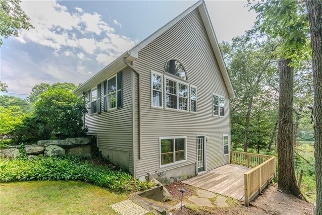 Photo - 102 Clinton Dr