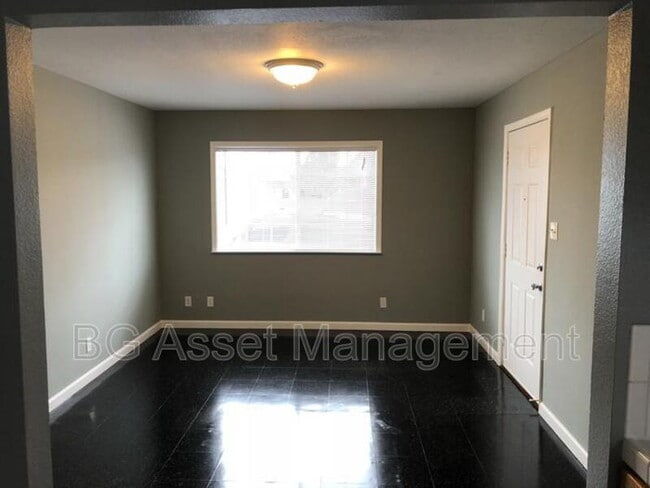 Photo - 1680 24th St