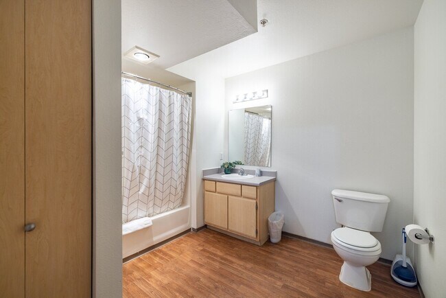 Photo - Allegro I103