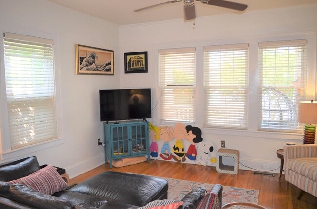 Photo - 810 Brandon Ave