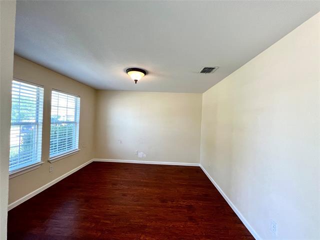 Photo - 404 Ashland Dr