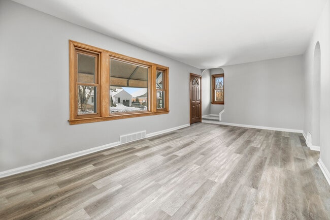 Photo - 1515 Longwood Dr