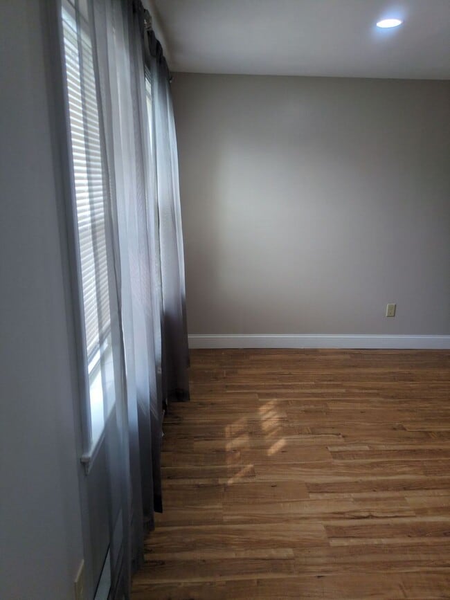 Photo - 99-103 Water Street Unit 2