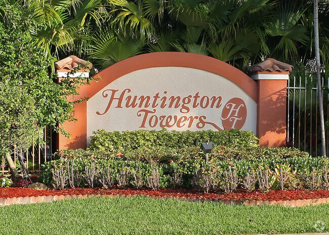 Photo - Huntington Towers