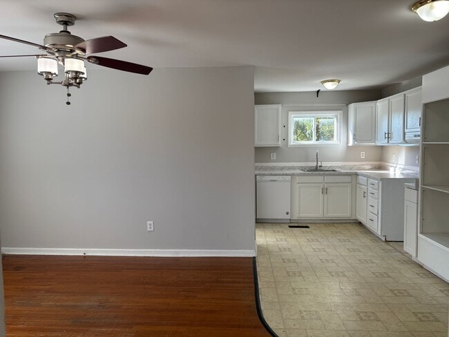 Photo - 4 Bedroom, 2 Bathroom House in Greensboro!