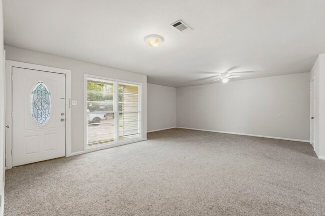 Photo - 2918 Tarpey Ave