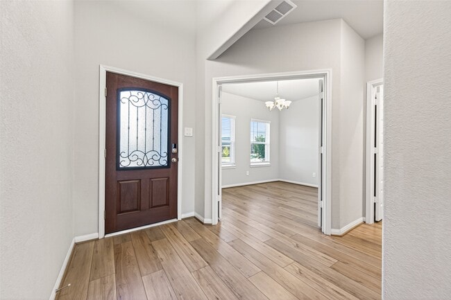 Photo - 1322 Eagle Pass Dr