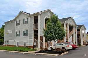 Building Photo - Somerset Square Rental