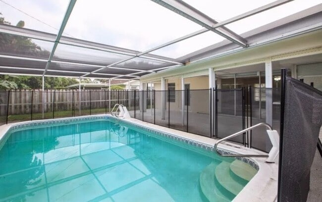 Photo - 1250 SW 9th Terrace