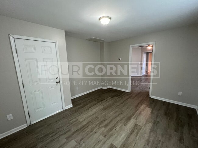 Photo - Beautiful 1 Bedroom 1 Bath Apartment Unit F