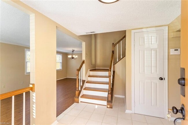 Photo - 3736 Upland Rd