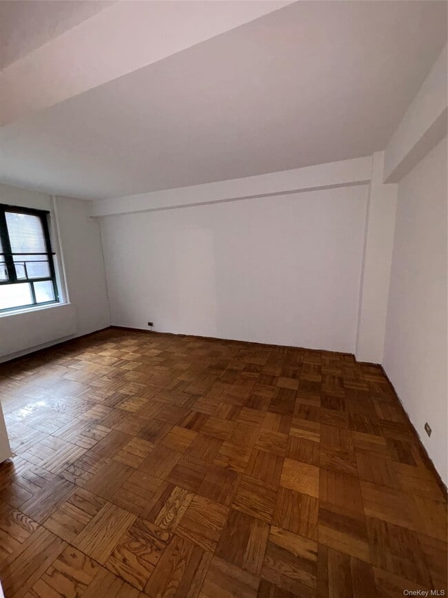 Photo - 24 Metropolitan Oval Unit ME