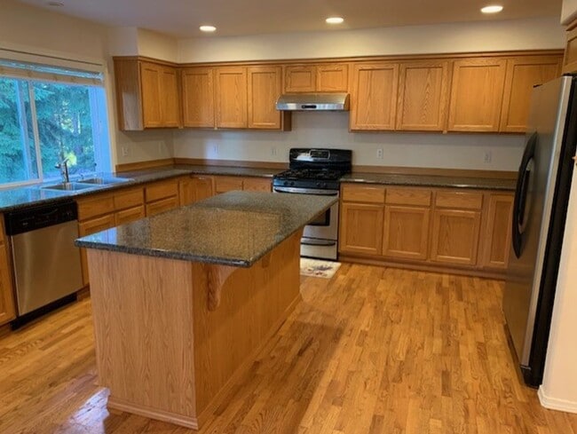 Photo - Shoreline House