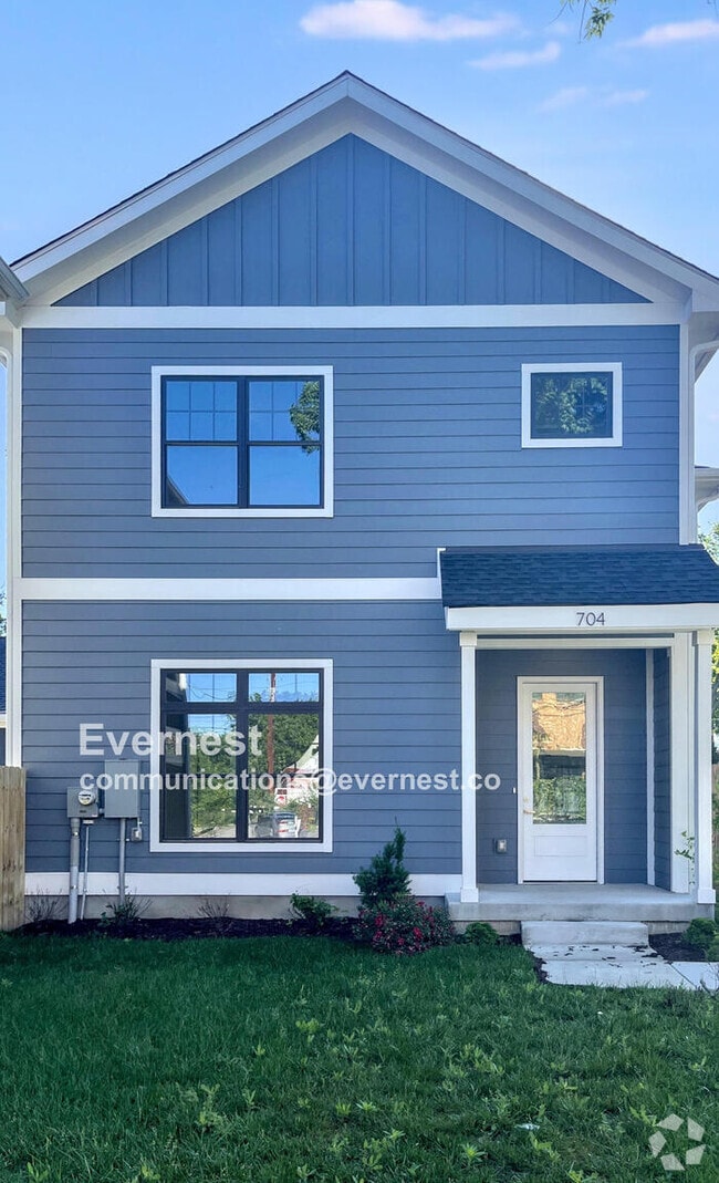 Building Photo - 704 26th Ave N Rental