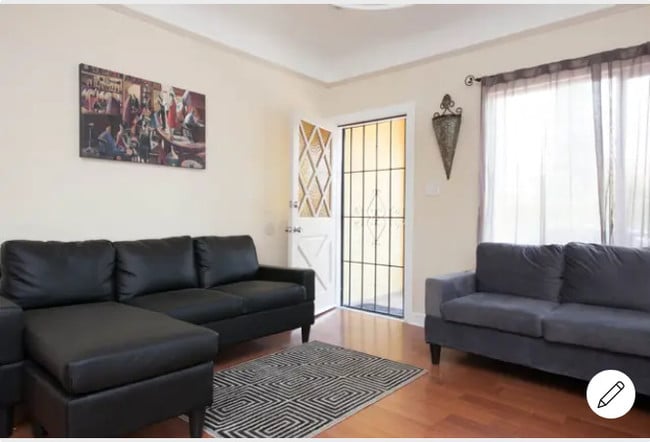 Living Room - 1203 Gordon St Unidad 1205