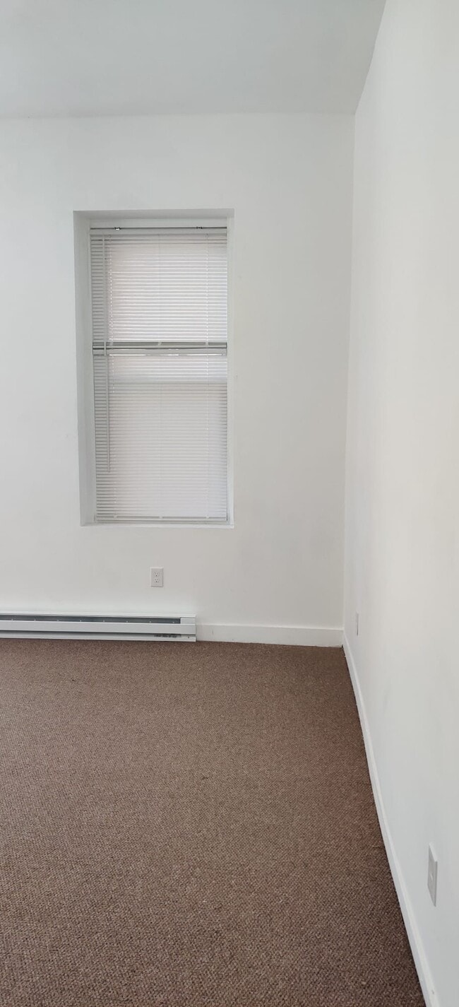 LR/DR - 2321 Eutaw Pl Unit 1B