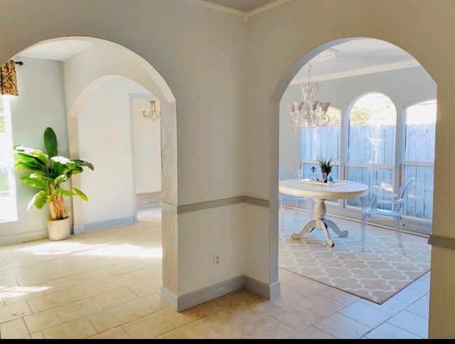 Photo - 1205 Bank Dr