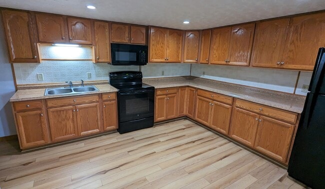 Photo - 5155 E Main Street Rd Townhome