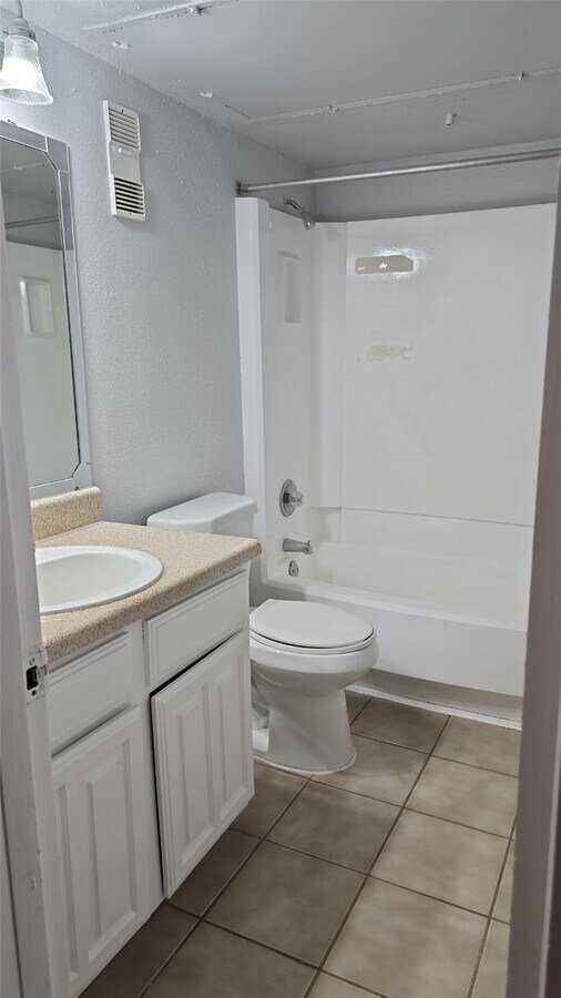 Photo - 4747 Allendale Rd Unidad 25