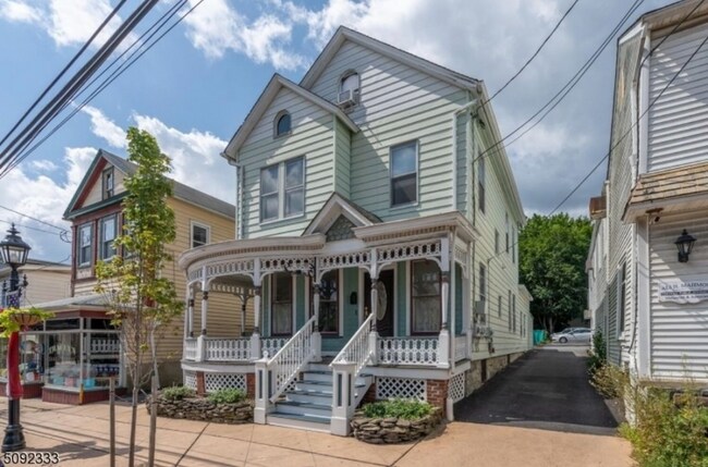 30 Herman St  