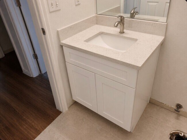 Photo - 3561-3585 E Rock Creek Rd Unit Apt E6