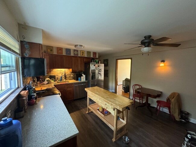 13 Scotdale Rd Unit 1