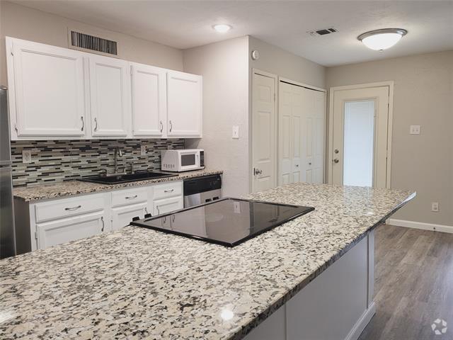 Building Photo - 560 Northridge Dr Rental