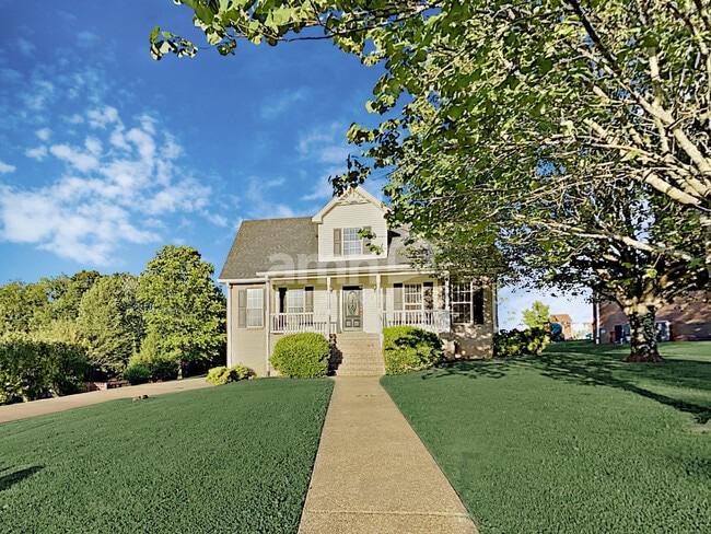 Building Photo - 403 Woodlands Dr