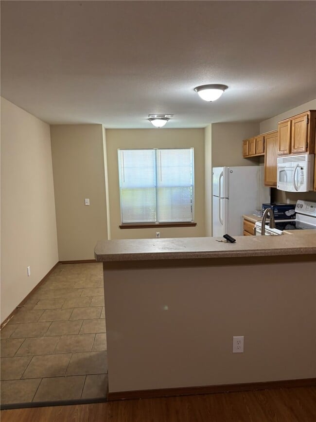 Photo - 1202 SW Quartz Ave