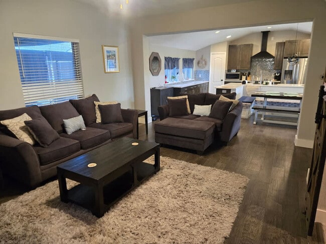 Building Photo - 209 Hardwicke Ln