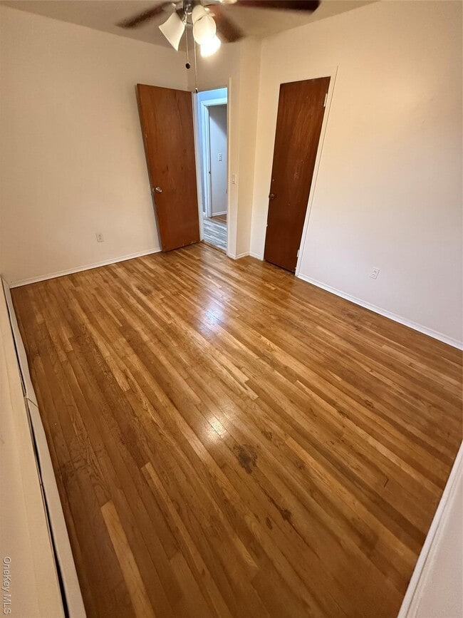 Photo - 472 Kirkman Ave