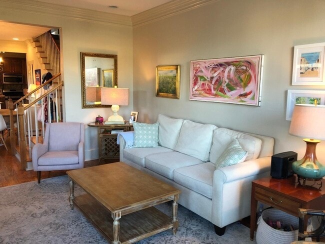 Photo - 6050 Laurel St Unit A