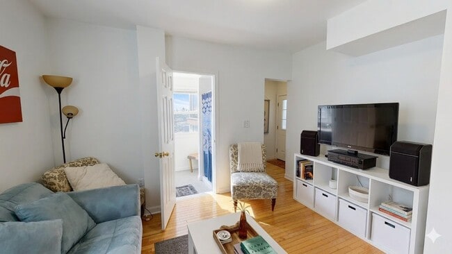 Photo - 54 Derby St Unit E2