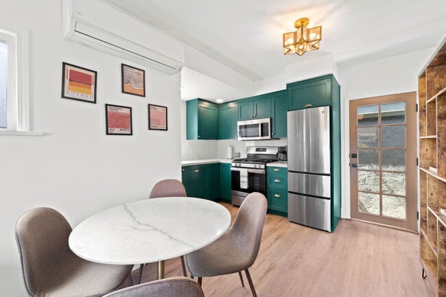 Photo - 2926 Polk Ave Unit ID1048806P