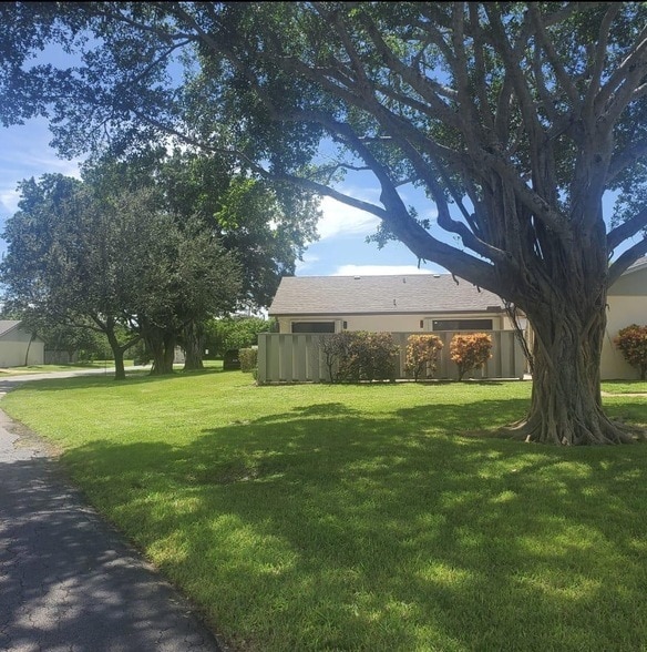 Photo - 8173 Ambach Way