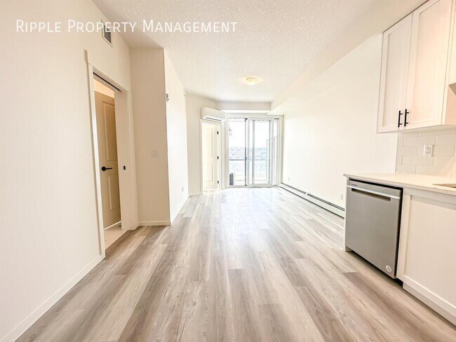 Photo - FANTASTIC 2 BEDS/ 1 BATH CONDO Unit 5402