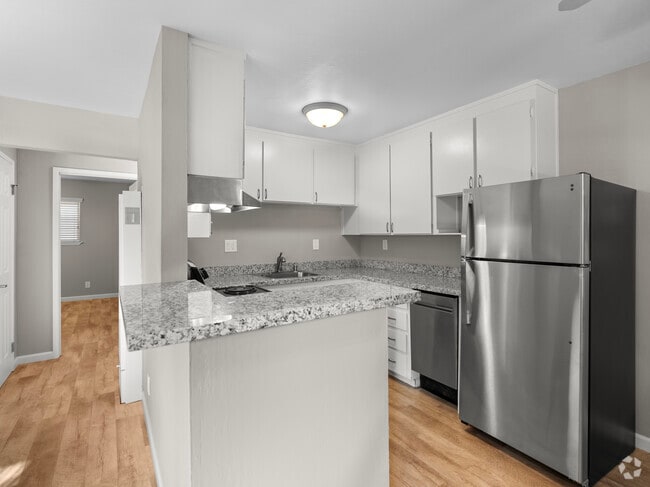 Apartment 4 - 120 Granada Dr