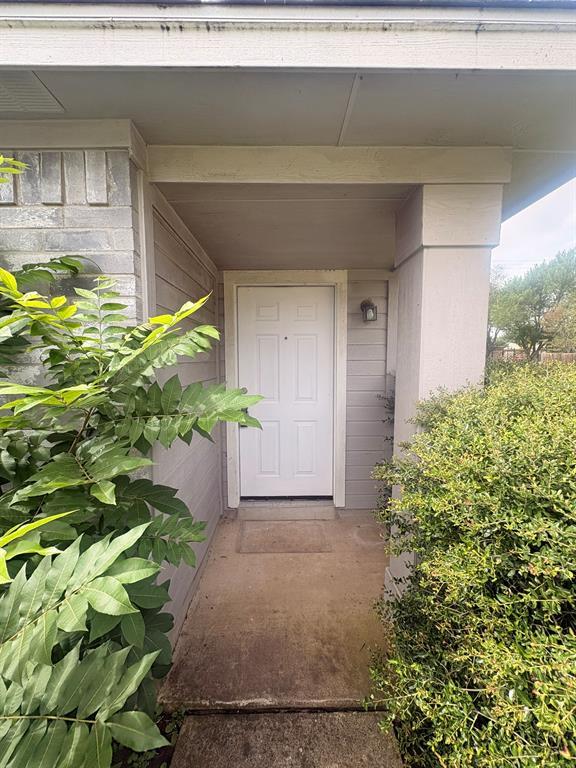 Photo - 1725 Shire St