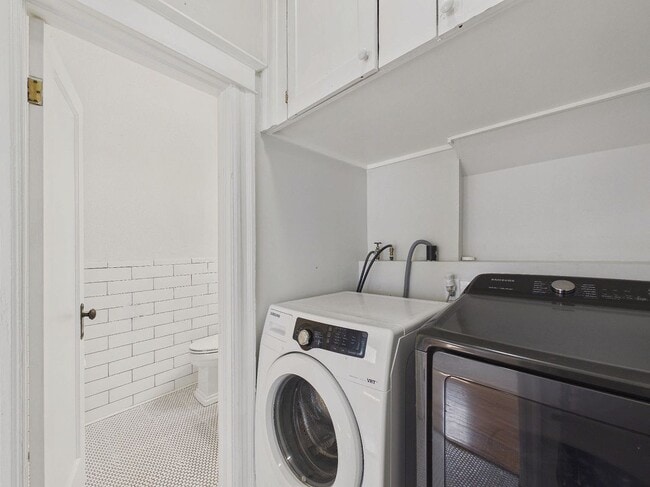 Photo - 2 Pennsylvania St