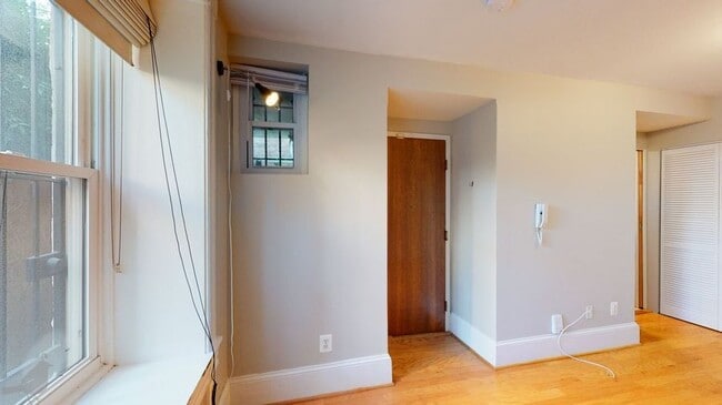 Photo - 2032 16th St NW