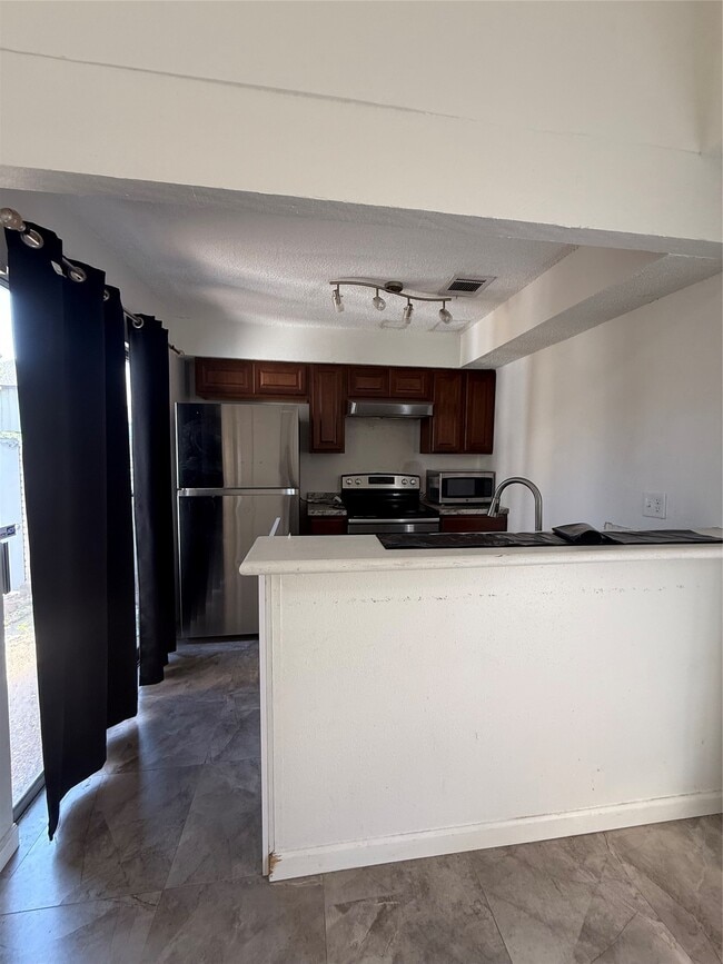 Photo - 12550 Newbrook Dr