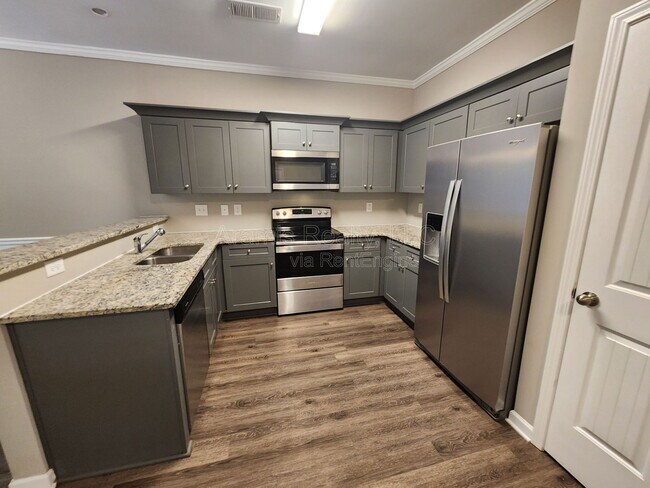 Photo - 255 Fieldcrest Dr