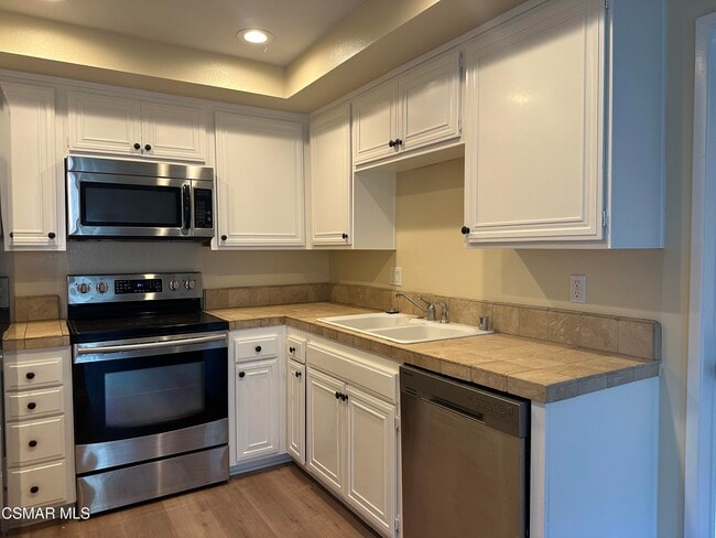 Photo - 3719 Summershore Ln