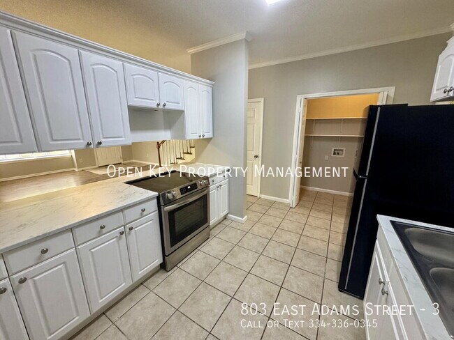 Photo - 803 E Adams St Unidad 3